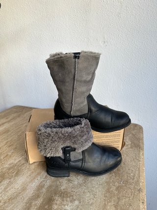 Botas UGG Piel y Borreguito