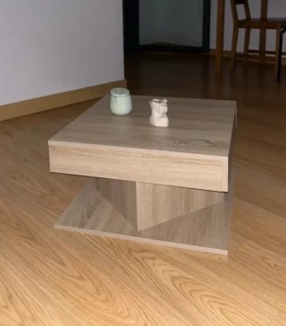 Mesa de centro cuadrada de madera nueva