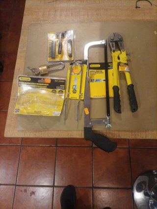 Lote de herramientas variadas todo 10 euros