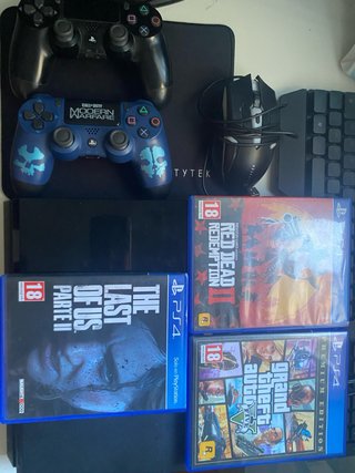 Consola PlayStation 4 Negra