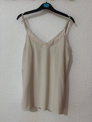 Blusa de tirantes beige
