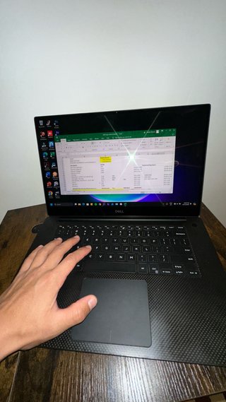 DELL XPS 15 i9 | 32GB RAM | 1TB SSD
