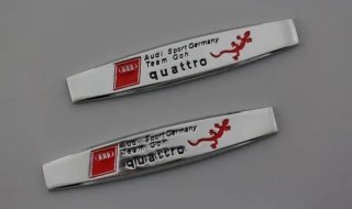 2 emblemas logo cromado Audi S-Line lagarto