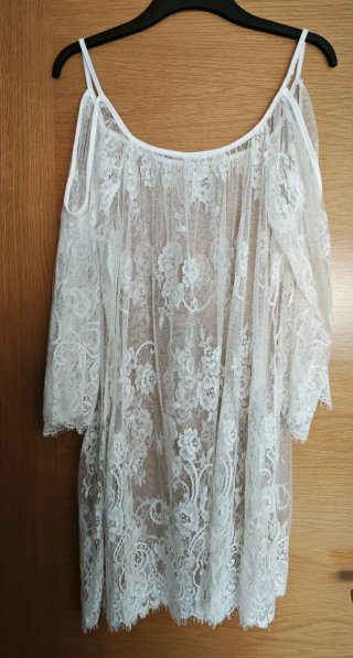 Blusa de encaje blanca
