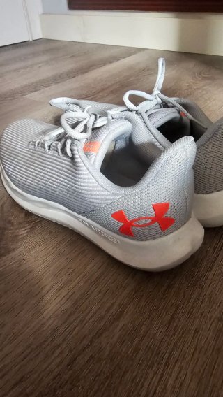 Zapatillas Under Armour Running Hombre Gris Naranj