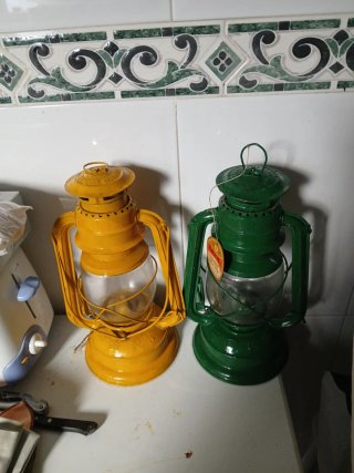 Faroles de gas vintage (amarillo y verde)
