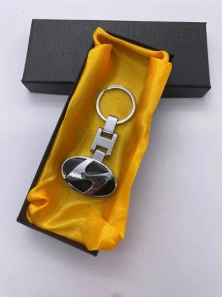 Llavero metálico logo Hyundai símbolo negro