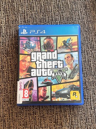 Grand Theft Auto V PS4 + mapa