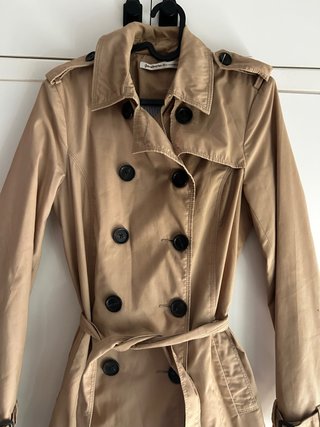Gabardina Stradivarius Beige