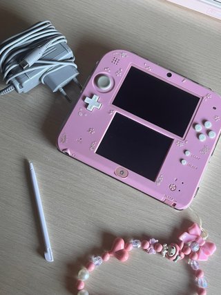 Nintendo 2DS Rosa con Accessori