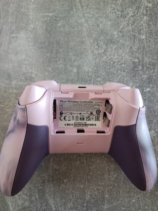 Mando Inalámbrico Xbox Rosa con Drift y sin tapa.