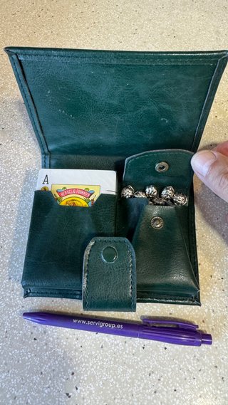 Estuche de cartas de mus con amarrecos
