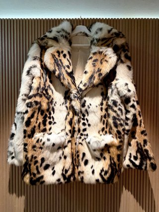 Chaquetón de pelo estampado leopardo