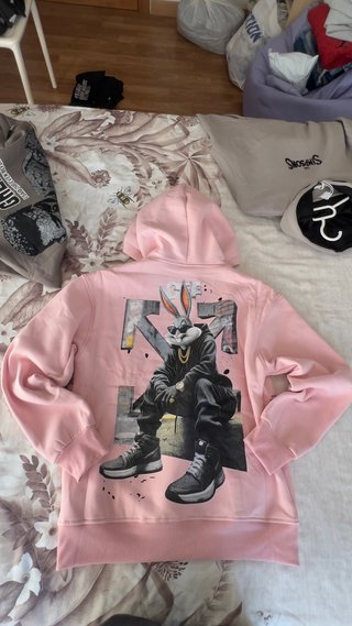 Sudadera Rosa con Estampado