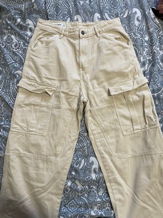 Pantalones cargo beige