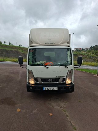 Nissan Cabstar 2015