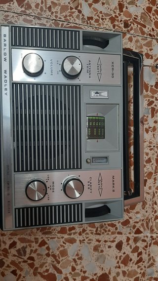 Radio vintage multibanda BARLOW-WADLEY XCR-30