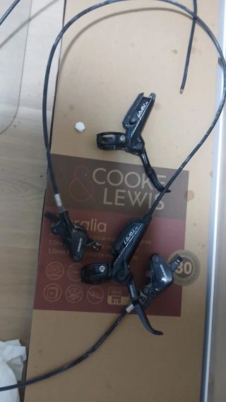 Frenos SRAM Level TL