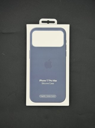 Custodia iPhone 17 Pro Max in silicone nuova 7