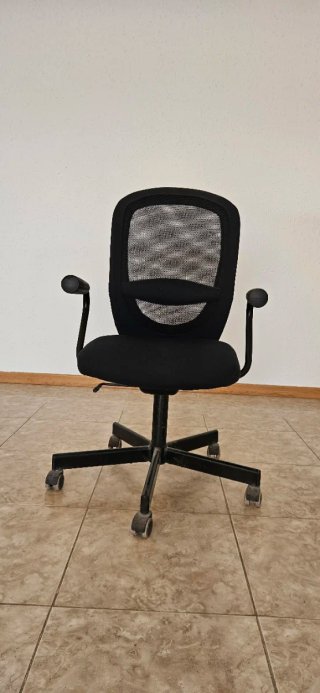 Silla de oficina IKEA FLINTAN negra