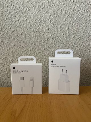Cargador Apple USB-C 20W y Cable USB-C a Lightning