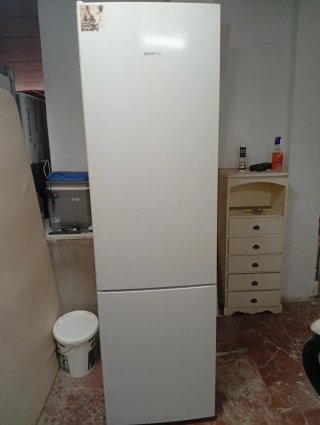 Nevera Siemens 2 metros blanca