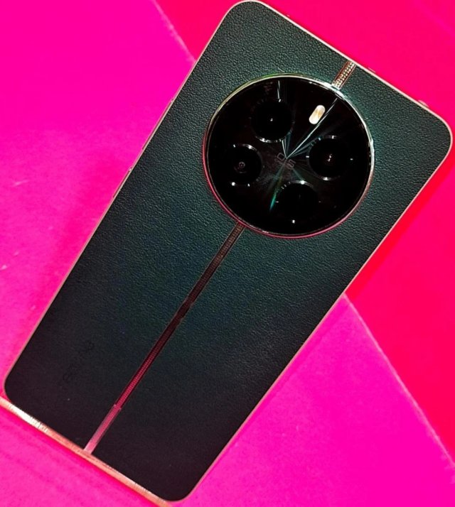 REALME 12+5G 512GB 12GB RAM COMO NUEVO