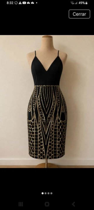 Vestido de fiesta negro y dorado