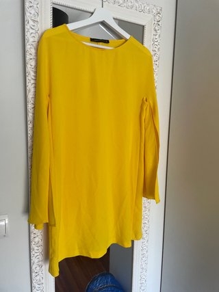 Vestido Zara Amarillo talla pequeño no estira