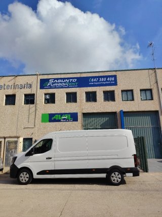 Alquiler furgoneta 13m3