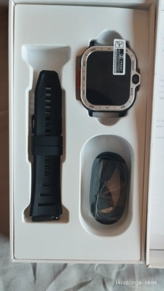 Smartwatch Negro y Plateado