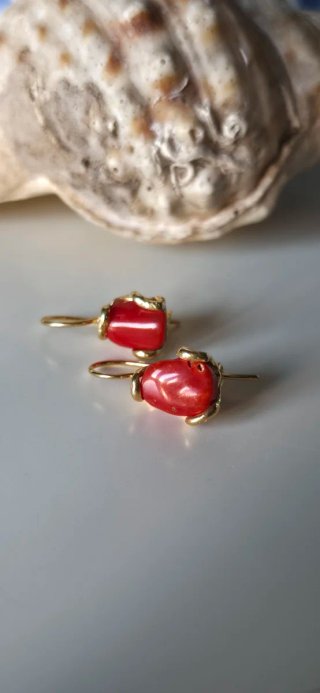 Pendientes de plata y coral y montura de plata