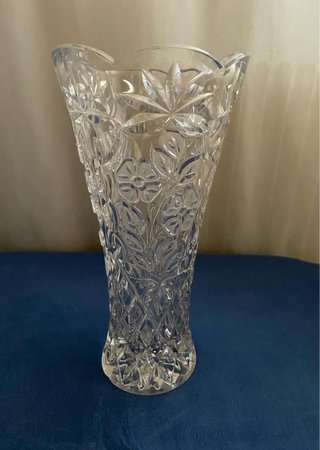 Vaso vintage vetro lavorato a rilievo 26 cm