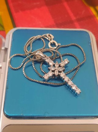 Cruz y Cadena de Plata de Ley 925