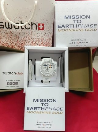 Swatch Mission to Earthphase Moonshine Gold