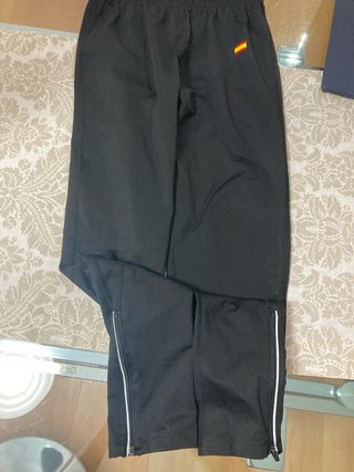 Mallas deportivas negras con logo