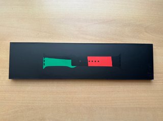 Apple Watch 44mm. Black Unity Sport Band