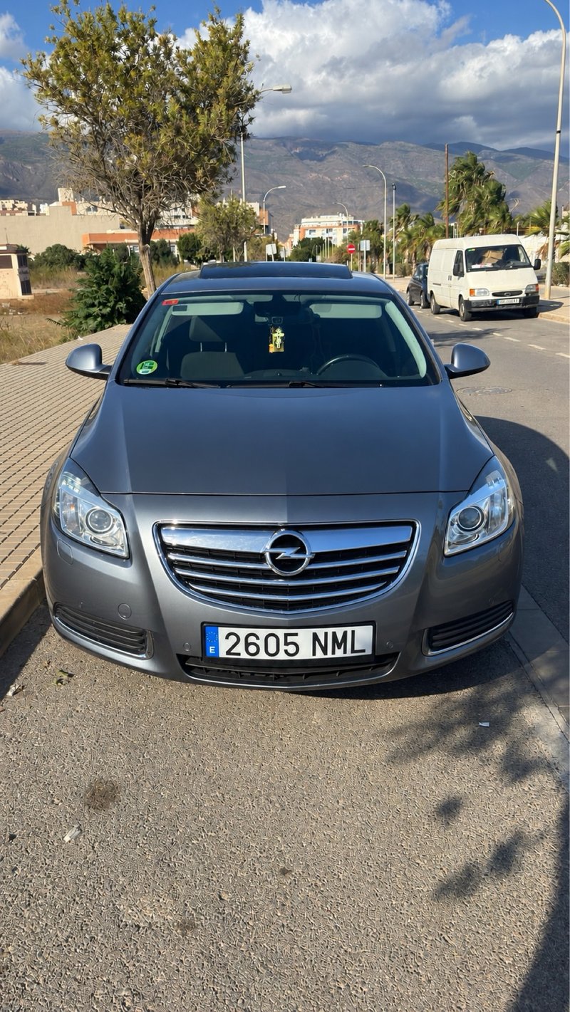 Opel Insignia 2.0CDTI Edition 4p/5p 2010