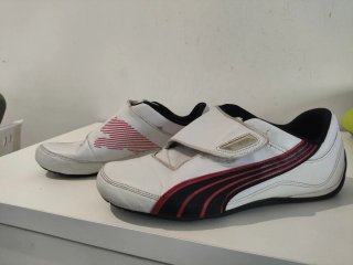 Zapatillas Puma Blancas y Rojas Redon