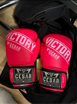Guantes de boxeo Cesar Victory 10 oz
