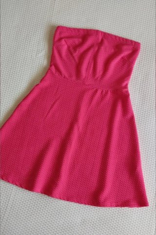 Vestido rosa fuerte
