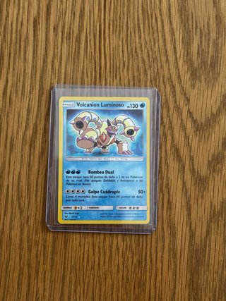 Volcanion Luminoso Carta Pokémon