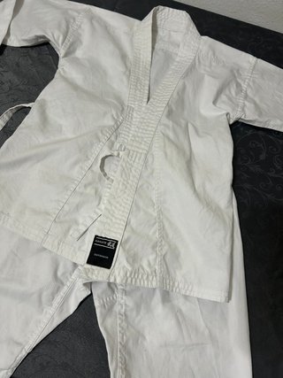 Kimono de Karate Outshock para niños TALLA 120 cm