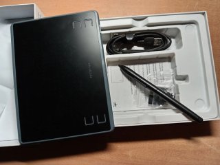 Tableta Gráfica Huion H430P Negra