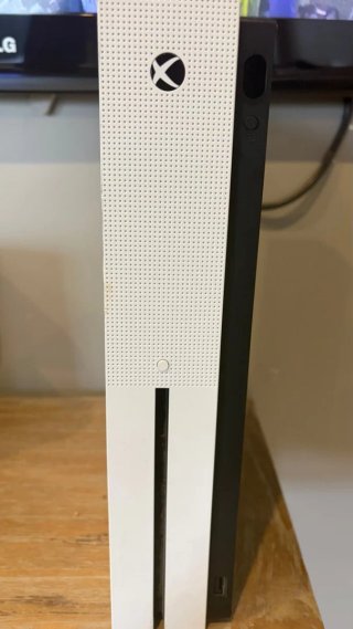 Xbox One S con mando