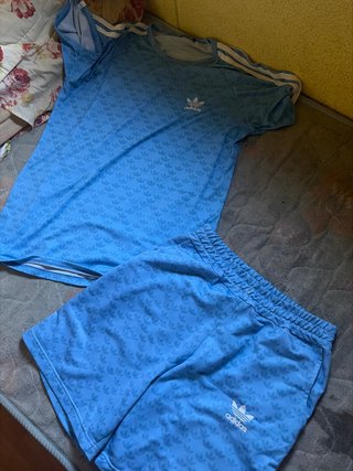 Chándal corto Adidas azul