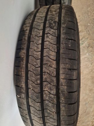 4 Ruedas Volkswagen LT 35 225/70R15C112/110R