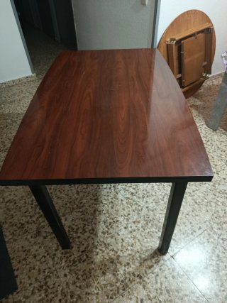 Mesa de salón rectangular