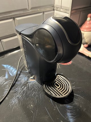 Cafetera Dolce Gusto gris