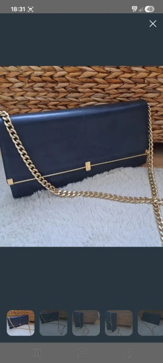 Bolso de mano vintage azul marino con cadena dorad